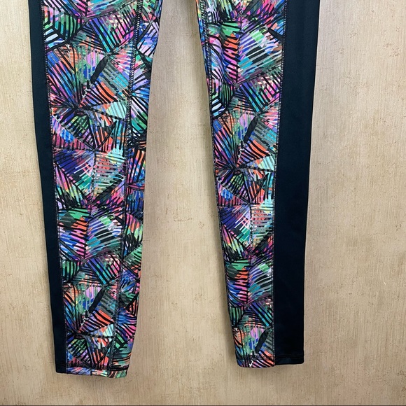 Mossimo Active Leggings Size S/P - Picture 3 of 7